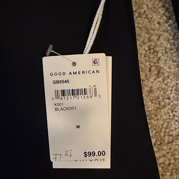 Good American Classic Black Top - Picture 3 of 6